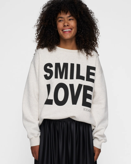 sweater smile love 10DAYS