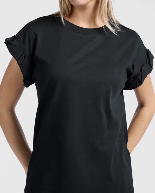 t-shirt-with-round-neck-and-pleated-rolled-up-sleeves_09e480b5-45ca-4c84-8168-1beb903c97c2