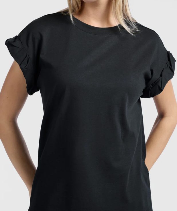t-shirt-with-round-neck-and-pleated-rolled-up-sleeves_09e480b5-45ca-4c84-8168-1beb903c97c2