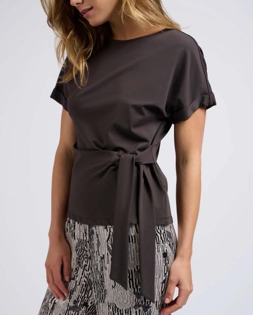 top-with-round-neck-short-sleeves-and-knotted-detail-licorice-black_fd81dddd-5134-42c6-bef3-440a6f31c57d_2878x