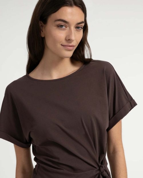 top-with-round-neckline-and-knot-detail-1_9726bdb0-310e-4c60-9a7e-c2a4457f6f1f