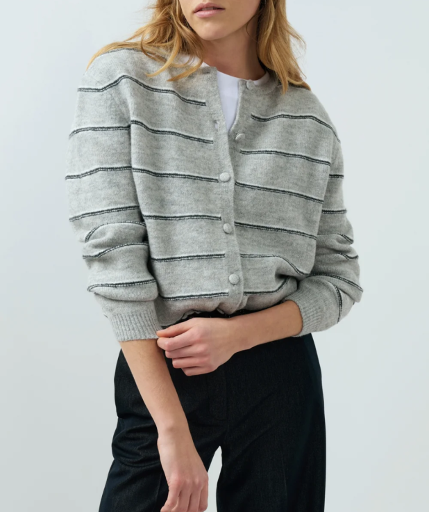 Gestreept gebreid vest met strikdetail