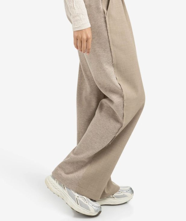 wide-leg-trousers-with-jersey-fabric-back-1_32190036-dafa-4e2f-b84d-7c1624e68565