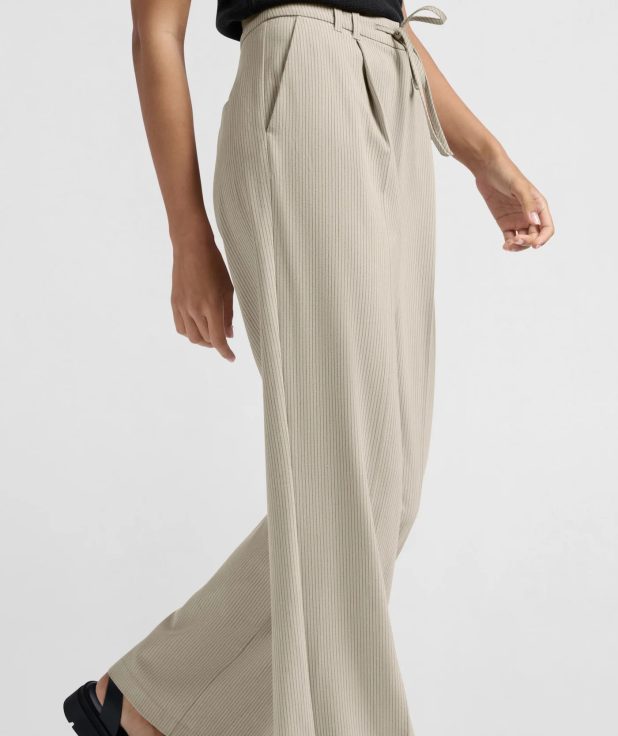 wide-leg-trousers-with-pinstripe