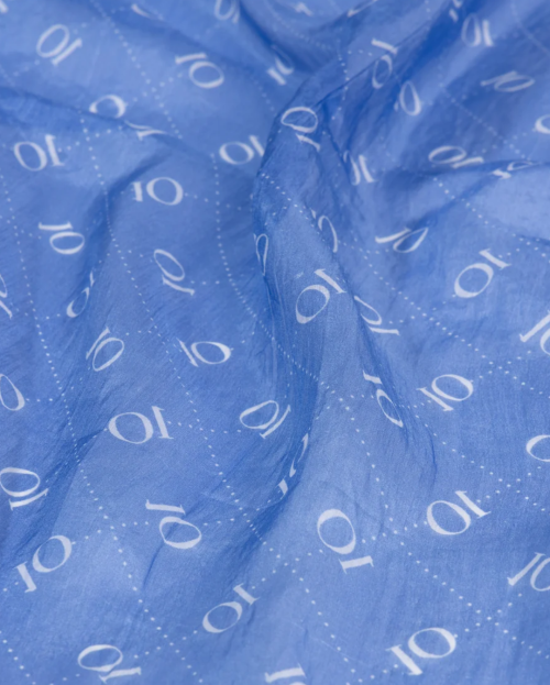Nieuw zijden sjaal monogram