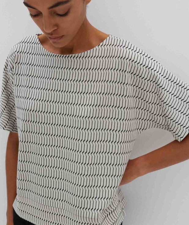 zwart_jerseyshirt_dames_kayala_someday_detail-1