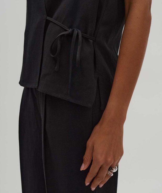 zwart_linnen-blouse_dames_ziang_someday_detail-2